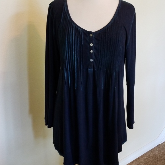 Top - Picture 1 of 8